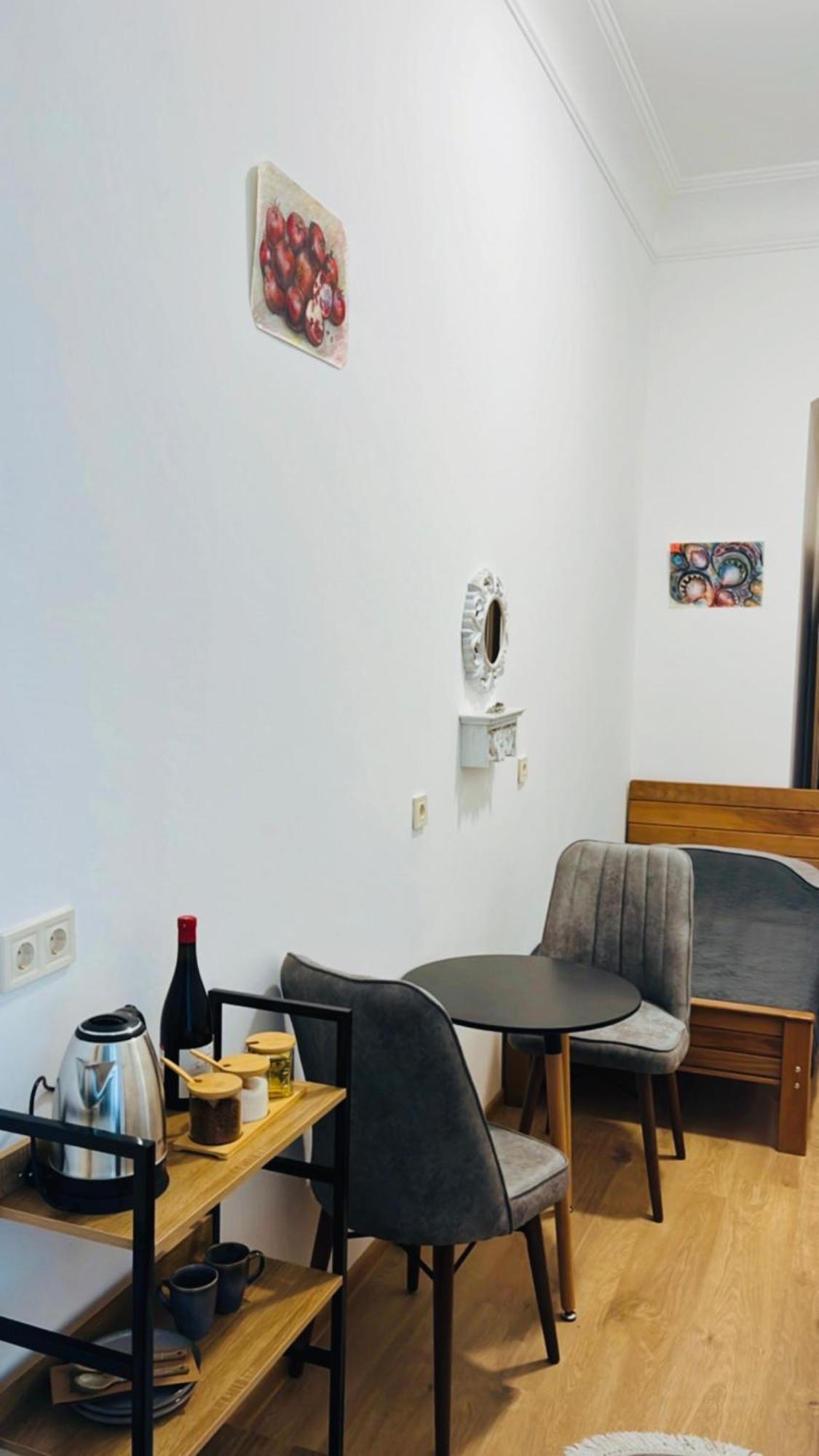Salomes Guest Room Tiflis Exterior foto