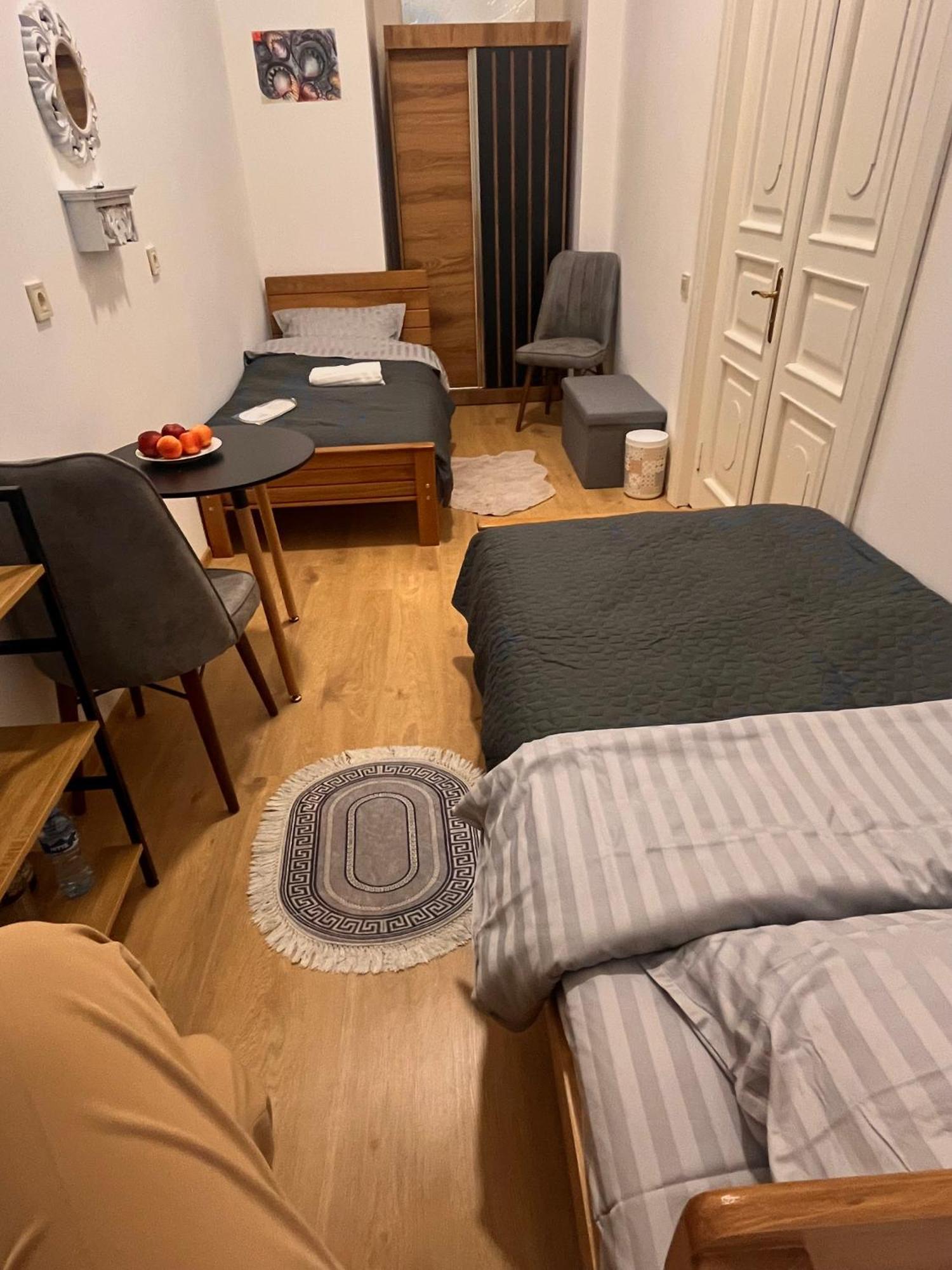 Salomes Guest Room Tiflis Exterior foto