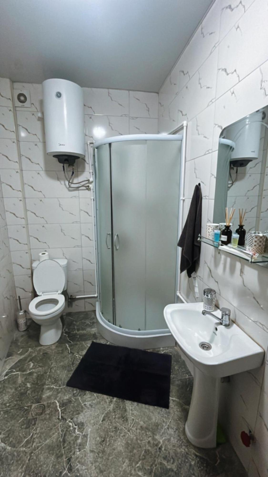 Salomes Guest Room Tiflis Exterior foto
